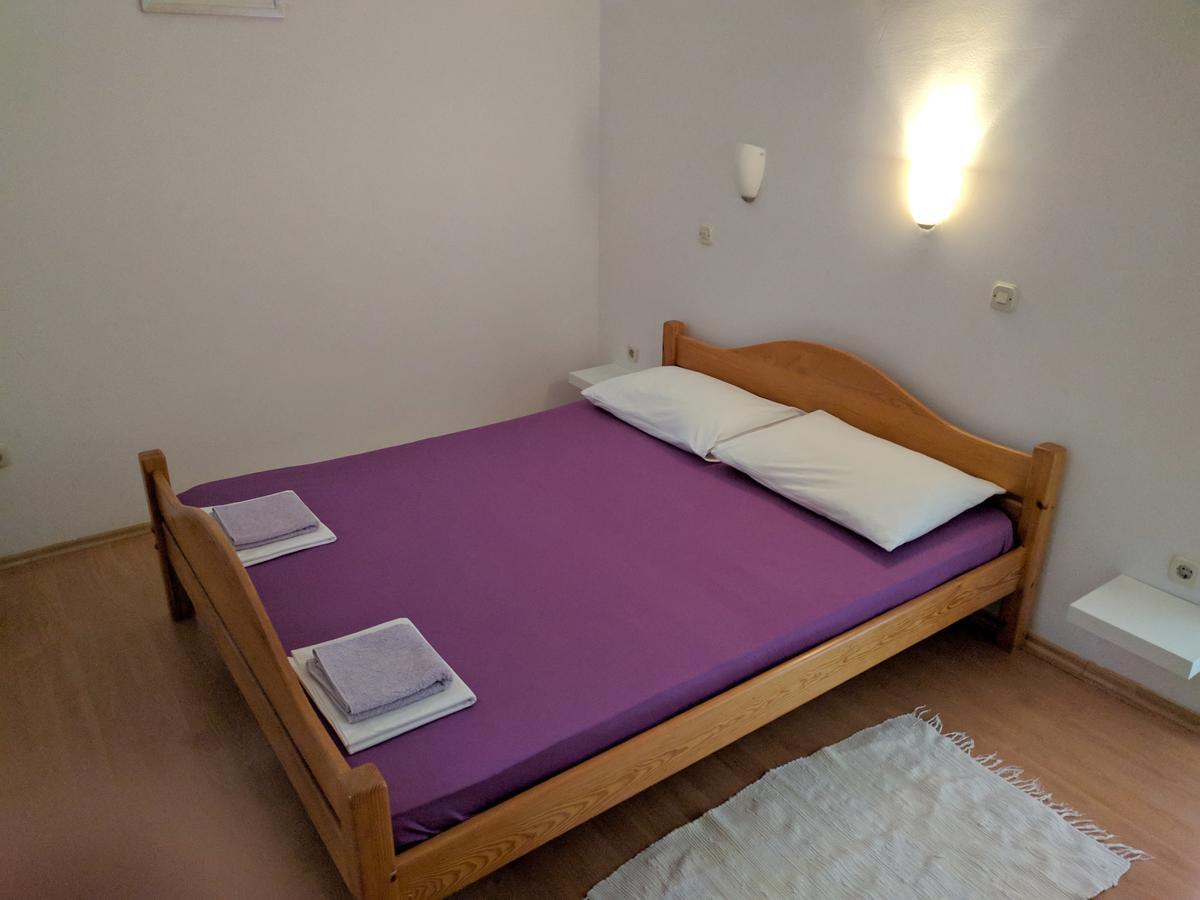 Apartmani Anja Sveta Nedelja  Exteriör bild