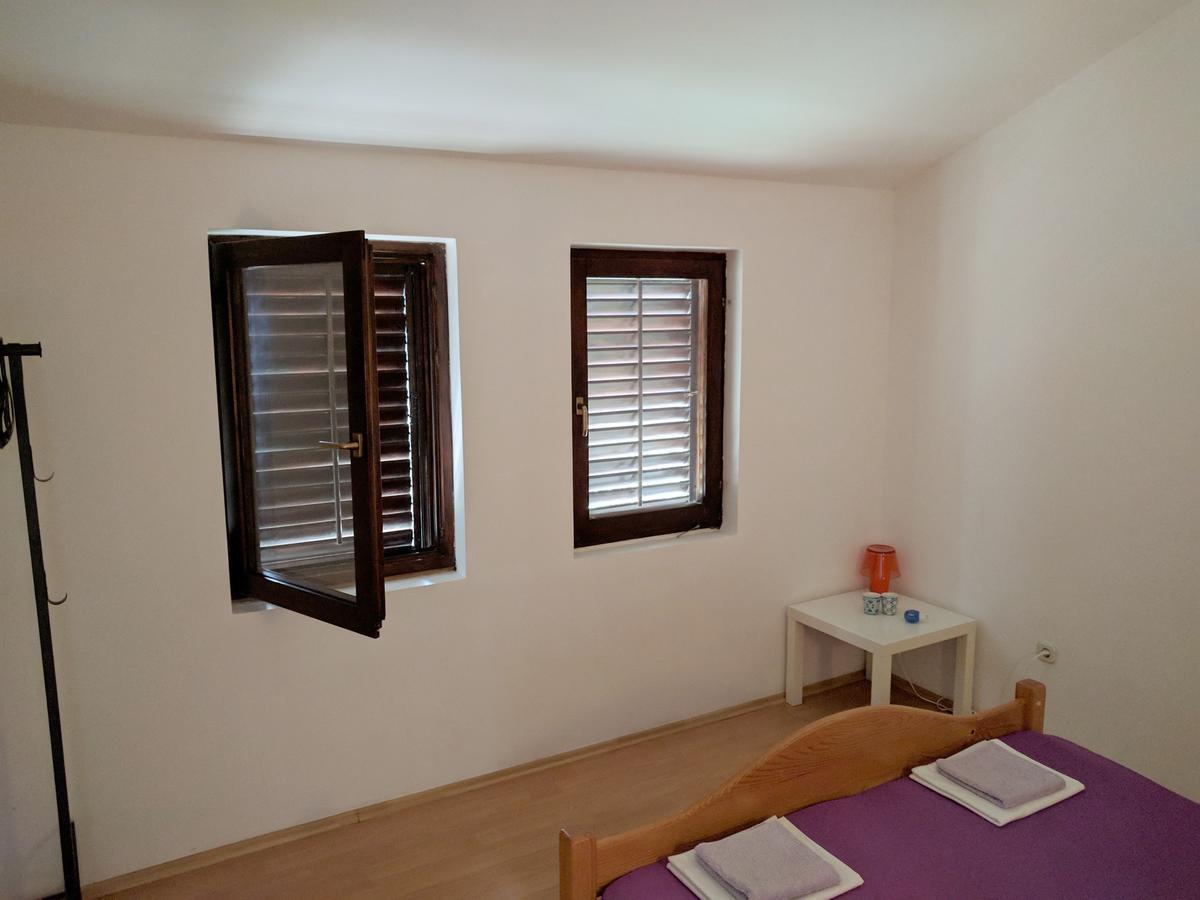 Apartmani Anja Sveta Nedelja  Exteriör bild